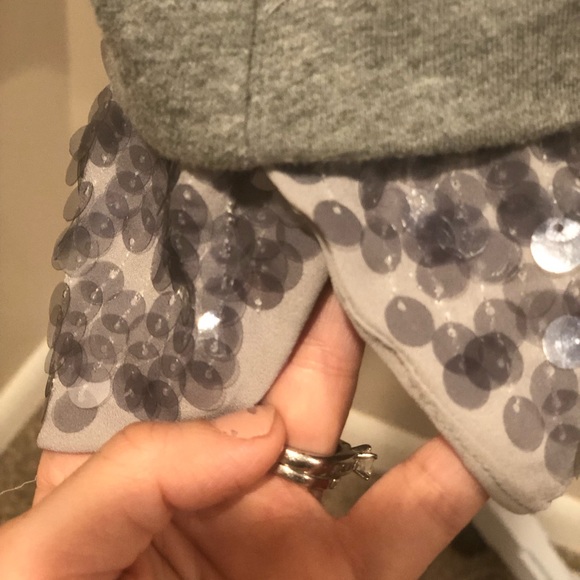 Sweatshirt w/BLING 💍 - Picture 6 of 6